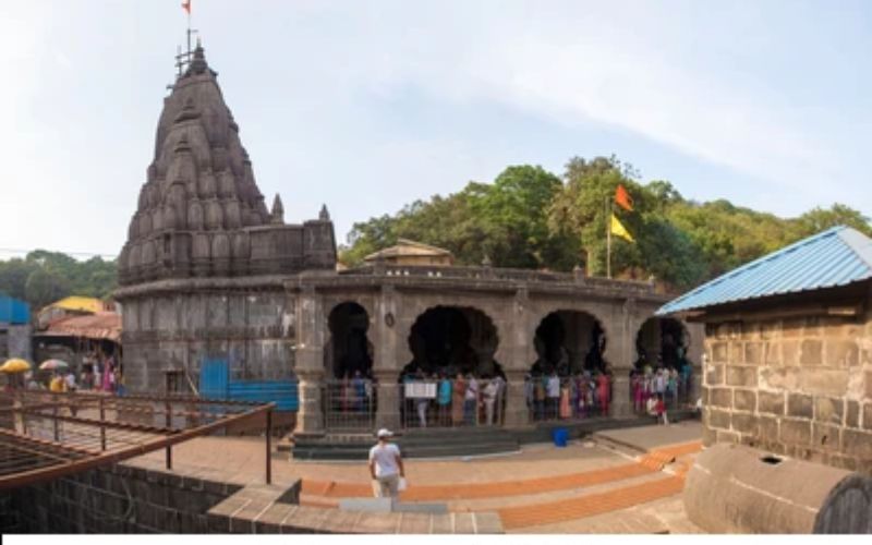 Bhimashankar_jyotirlinga1.jpg