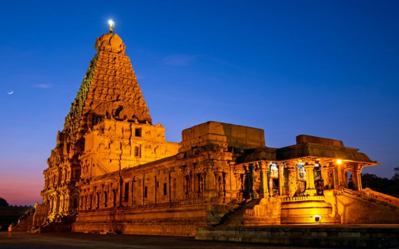 brihadeeswarar temple800.jpg