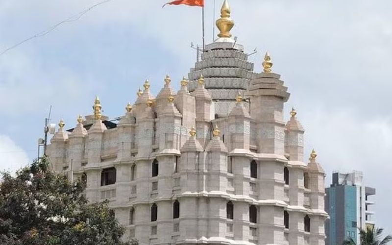 shree siddhivinayak temple 800.jpg