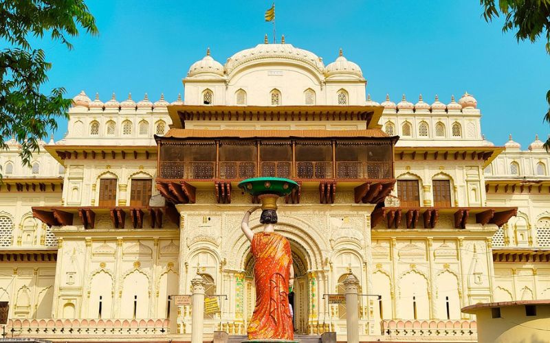 Kanak bhawan temple pic.jpg