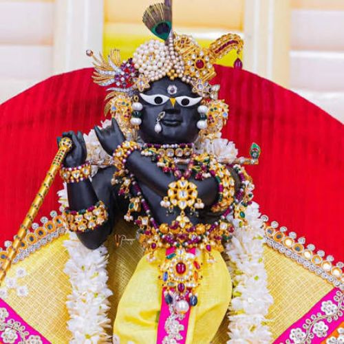 radha raman tample 500.jpg